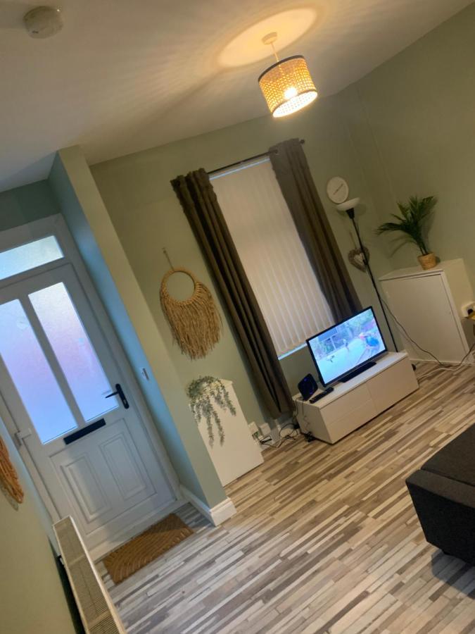 2 Bedroom Cheerful House Close To City Center Belfast Eksteriør bilde
